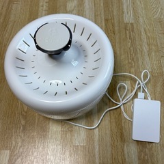 猫用　循環式自動給水機の画像