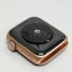 Apple Watch SE 第1世代/GPS/40mm/A2351/ゴールド〈MKQ03J/A〉 (6)の画像