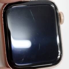 Apple Watch SE 第1世代/GPS/40mm/A2351/ゴールド〈MKQ03J/A〉 (6)の画像