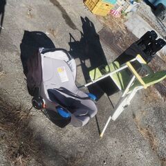 ベビー用品３点、チャイルドシート、ベビーカー、ベビー用椅子の画像