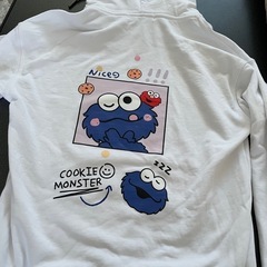 パーカー薄手サイズの画像