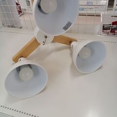 リユースのサカイ栃木店★ジモティ割あり★ NITORI 照明器具 ベージュ×ホワイト W40×D40×H52.7 クリーニング済み TC11760の画像