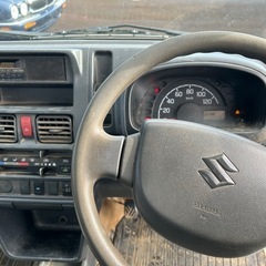 検R8年7月SUZUKIキャリー4WD5MTの画像