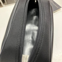 I2511-707 KENNETH COLE トラベルキットポーチ 未使用品の画像