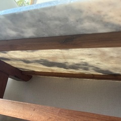 石の天板　ローテーブルの画像