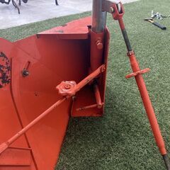 【売切御免！】968 鳥取県発 トラクター用 片培土器 丸軸 中古 パーツ 現状販売 広島 岡山 島根 兵庫 あぐり家鳥取中央店の画像