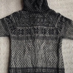 【 GU 】ニットアウター　フード付きの画像