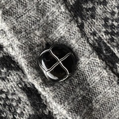 【 GU 】ニットアウター　フード付きの画像