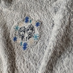 130 アナ雪　　もふもふパジャマ　ユニクロの画像