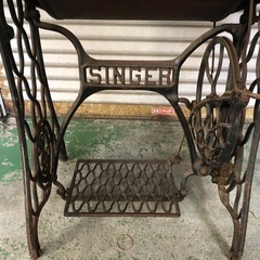 足踏みミシン　シンガー　SINGER 昭和レトロ　アンティークの画像