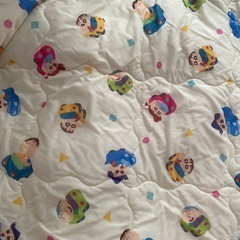 クレヨンしんちゃん布団の画像