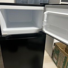 2021年製　87L 冷蔵庫の画像