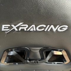EXRACINGゲーミングチェアの画像
