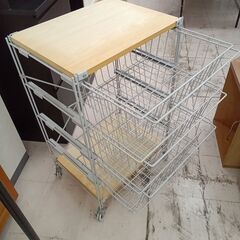 リユースのサカイ栃木店★ジモティ割あり★  ラック ベージュ×グレー W56×D42×H88.5 クリーニング済み TC11762の画像