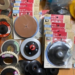 未使用保管品 サンディングディスクペーパー  毛パット  交換用ペーパー色々大量の画像