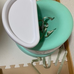 カトージ 回転ブースターチェア ベビーチェア ローチェア  グリーンの画像