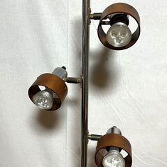 【B439】ニトリ製品/スタンドスポットライト/3球ライト/リビング/フロアライト/ナイトライト/ベッドライト/中古の画像