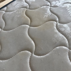 セミダブルマットレスの画像