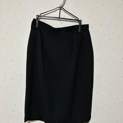 【あげます】レディーススーツ ブラック 9号の画像