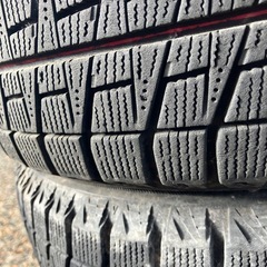 スタッドレスタイヤの画像