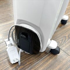 札幌 東区 デロンギ(DeLonghi)  オイルヒーター H771015EFSN 1500W 245x630x490mm 24時間ON/OFF 床置き 10畳 コード収納 キャスター付 静音 乾燥しにくい 電気ヒーター の画像