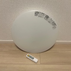 オシャレな照明器具+通常照明(リモコン付き)の画像