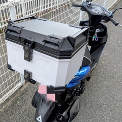 新車のように極美車☆整備済み☆ スズキ アドレスV125S 新品外装！ 新品リアボックス！ 美車！ 個人出品 引き取り限定 大阪よりの画像