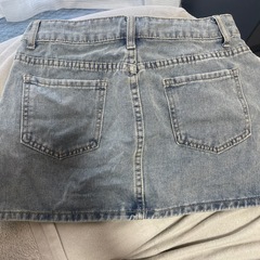 ミニスカートの画像