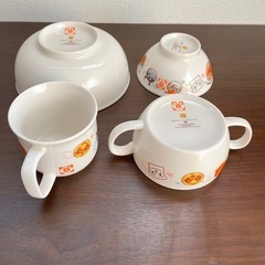 【新品】アンパンマン　マグカップやお皿の画像