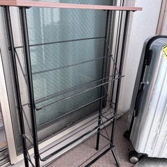 立て掛けシューズボックスの画像