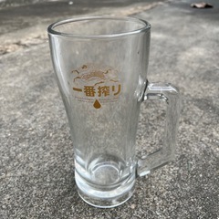 ビール大ジョッキ5個の画像