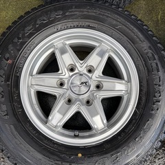 ハイエーススタッドレス　　　の画像