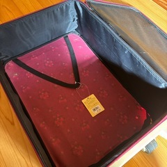 キャリーケース苺柄マザーガーデン中型の画像