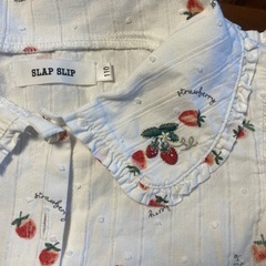 べべ イチゴ柄ブラウス 110cm 備品の画像