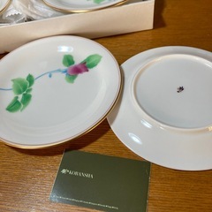 香蘭社　カーマインローズ中皿の画像