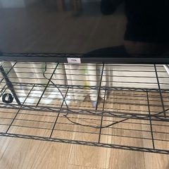 テレビ　液晶テレビ　TCL  32型　テレビ台付きの画像