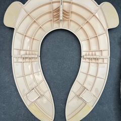 たためる子ども用便座の画像