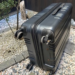スーツケースの画像