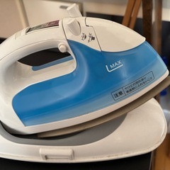 日立製 2017年製　スチーム式アイロンの画像