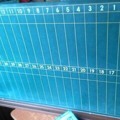 月予定小黒板　中古品です　あまり使っていないチョーク付き サイズ　約60㎝×90㎝の画像