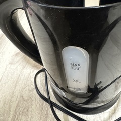電気ケトル MAX0.8L 黒 動作問題なしの画像