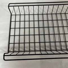 金属製の網棚の画像