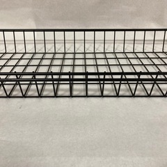 金属製の網棚の画像