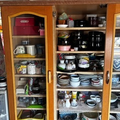 食器棚 ガラス扉付き　昭和レトロ　おしゃれ　アンティーク　ビンテージ　古茶箪笥の画像