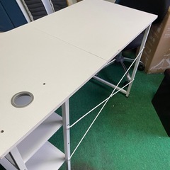 L字パソコンデスクの画像