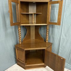 【レトロ家具】コーナーキャビネットの画像