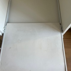 キッチン 食器棚（収納棚）の画像