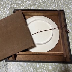 武者小路実篤複写の皿と額縁の画像