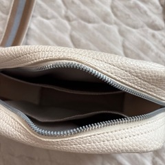 ショルダーバッグの画像