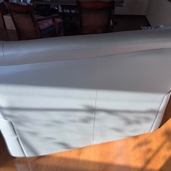 G1128 二人掛けソファ　裏面破れあり　表面は比較的綺麗めの画像